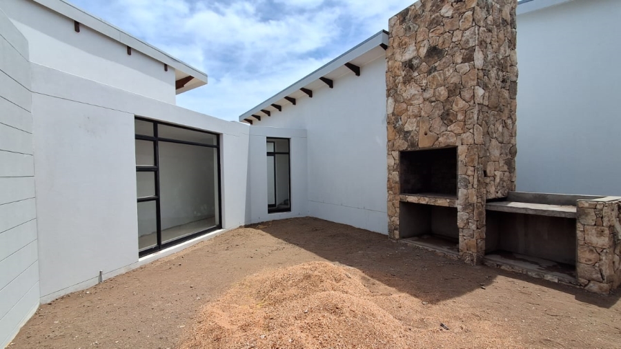 3 Bedroom Property for Sale in Stilbaai Wes Western Cape